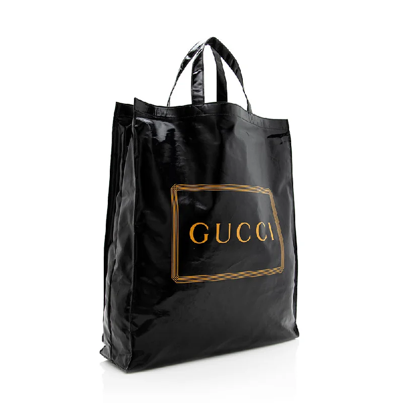 Women Gucci tote bags in GG Supreme canvas for a branded feelGucci Coated Canvas Logo Tote (SHF-18922)