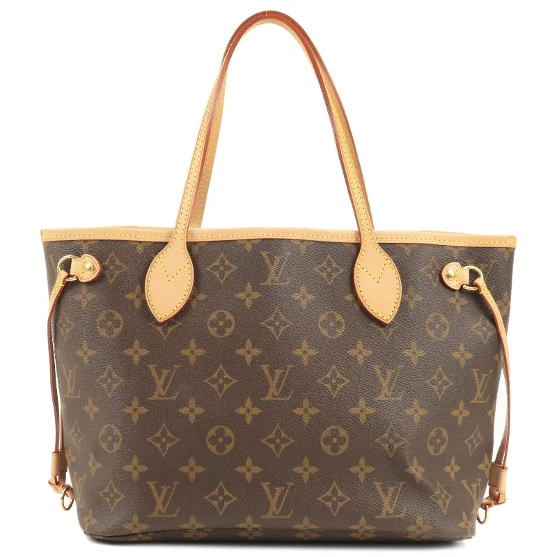 Ladies Louis Vuitton Petite Malle bags in a pastel color for a soft lookLouis Vuitton Monogram Neverfull PM Tote Bag Hand Bag M40155