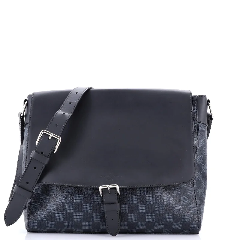 Louis Vuitton Twist bags with a snakeskin - effect panel for a bold lookNewport Messenger Damier Cobalt MM