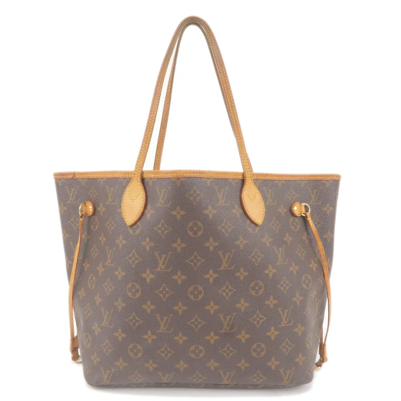 Louis Vuitton Speedy bags in monogram canvas for a classic lookLouis Vuitton Monogram Neverfull MM Tote Bag M40156