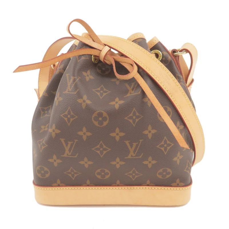 Louis Vuitton bags with a detachable mobile phone holder for convenienceLouis Vuitton Monogram Noe BB Shoulder Bag Hand Bag M40817