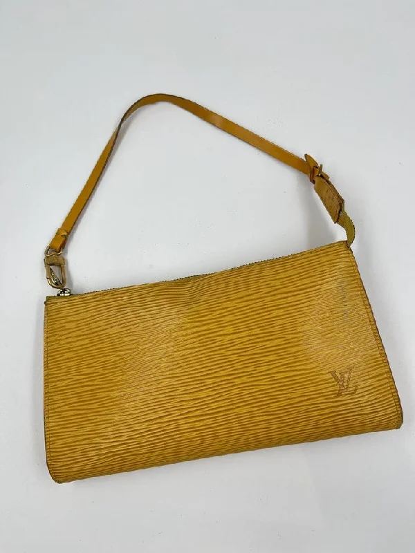 Louis Vuitton tote bags with a water - resistant coating for outdoor useLouis Vuitton Pochette Bag