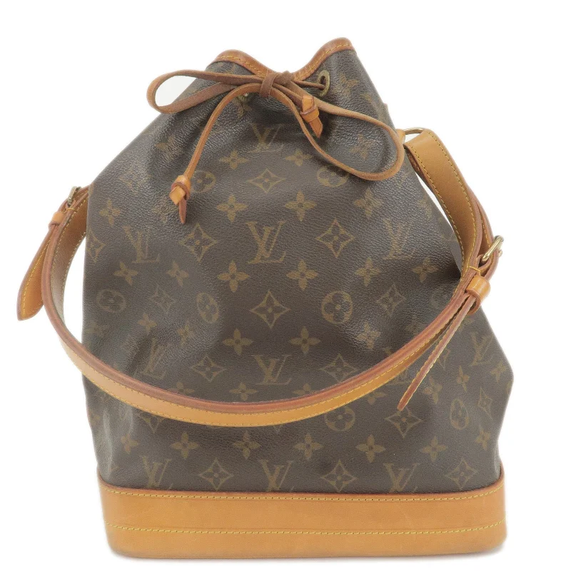 Louis Vuitton Speedy bags in monogram canvas for a classic lookLouis Vuitton Monogram Noe Shoulder Bag Hand Bag M42224