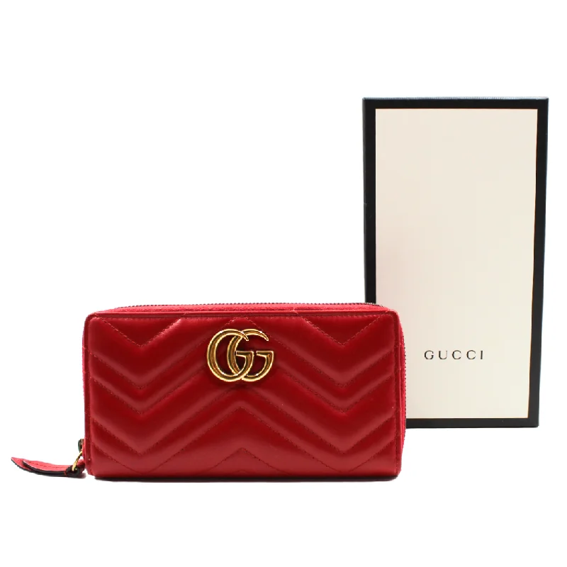 Gucci handbags for women with a beaded trimGucci Marmont Wallet