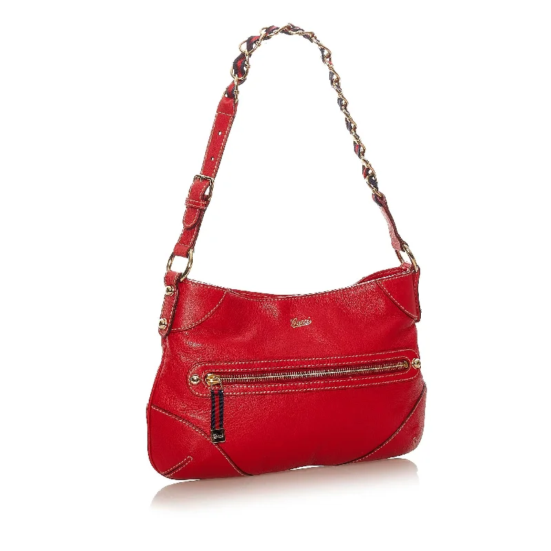 Women Gucci bags with a front - flap pocket for quick - access itemsGucci Capri Ranch Kid Leather Shoulder Bag (28106)