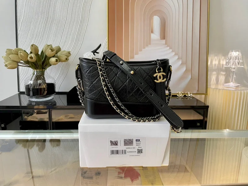 Chanel Chain Strap Handbag for Everyday UseBC - CHANEL Bags - 1599