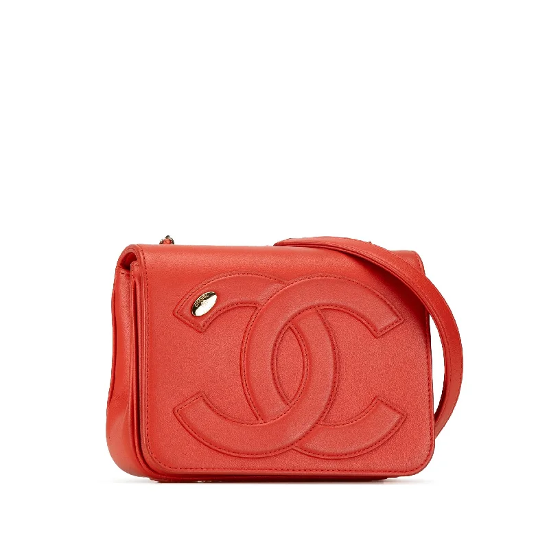 Chanel bags for those who value investment piecesChanel Lambskin CC Mania Flap (tji0DD)