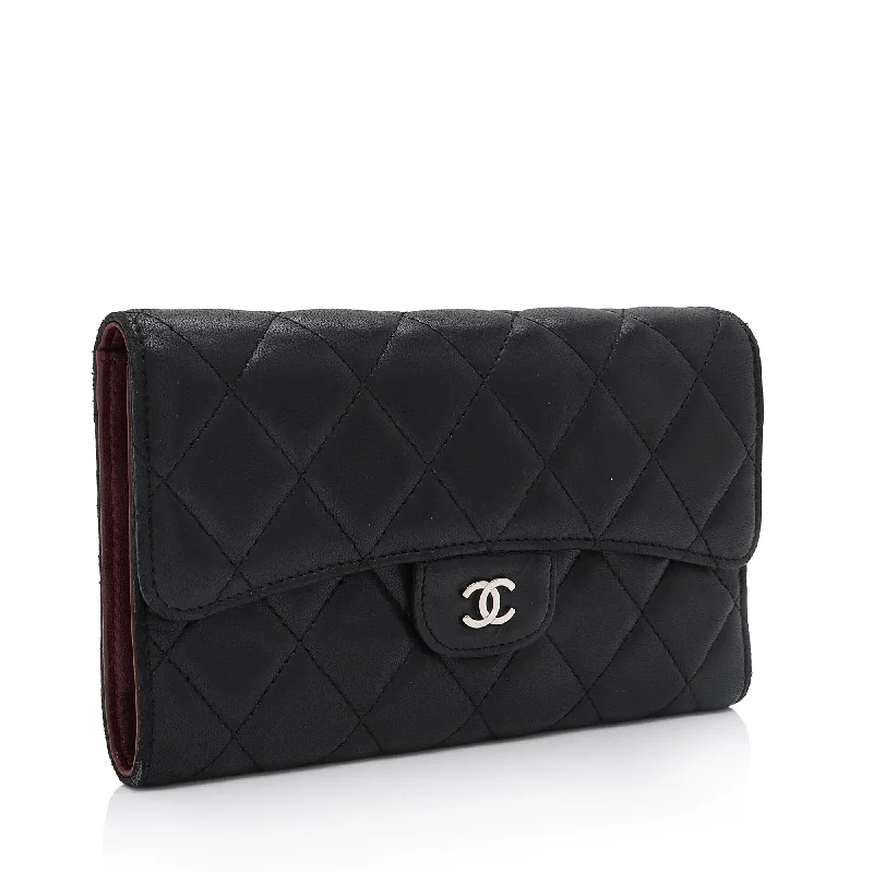 Chanel Small Crossbody Bag for TravelChanel Lambskin CC Tri-Fold Long Wallet (TmgtMF)