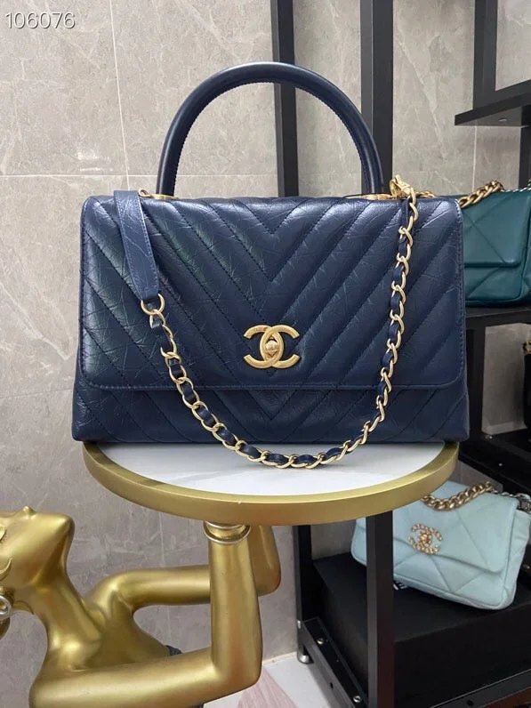 Chanel bags with iconic gold chainsWF - Chanel Bags - 2039