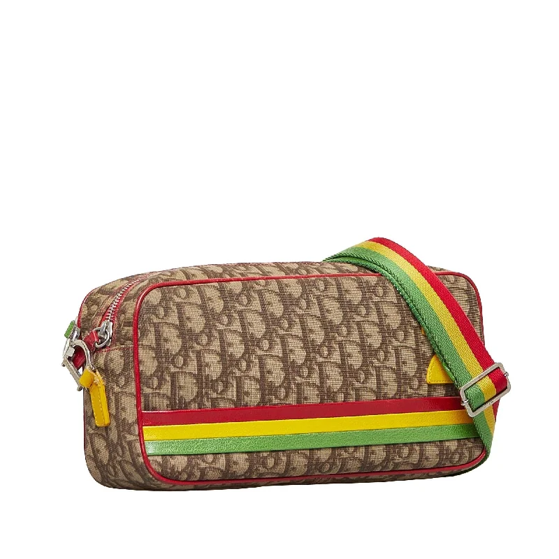 Christian Dior backpacks with a sleek, minimalist silhouetteDior Diorissimo Rasta Crossbody (FBAeik)