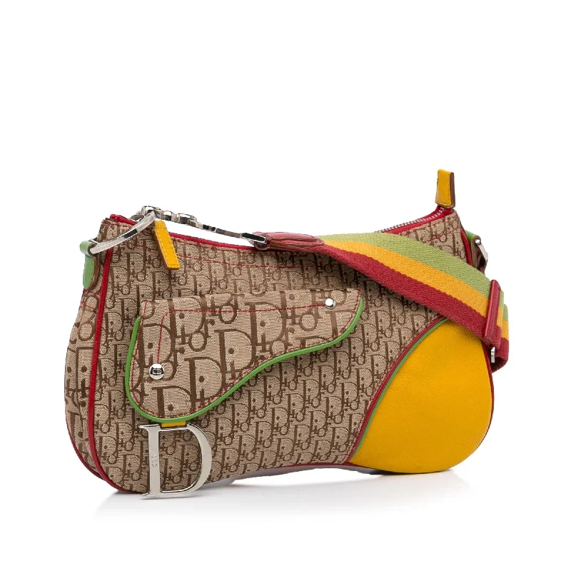 Christian Dior tote bags with a printed Dior logo on the frontDior Diorissimo Rasta Saddle Messenger (Ev3K3S)