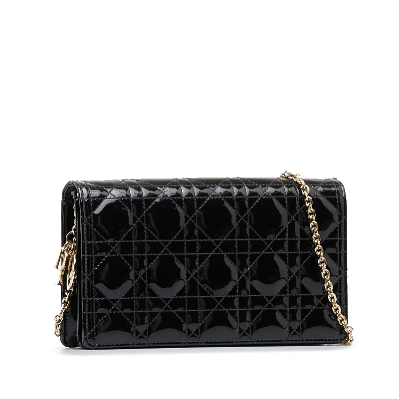 Christian Dior bags with a zip - top closure and multiple compartmentsDior Lady Dior Cannage Wallet On Chain (X40n0J)