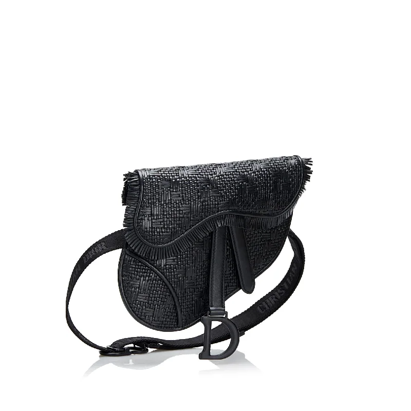 High - fashion Christian Dior bags with a geometric patternDior Ultra Matte Woven Saddle (ArTTPH)