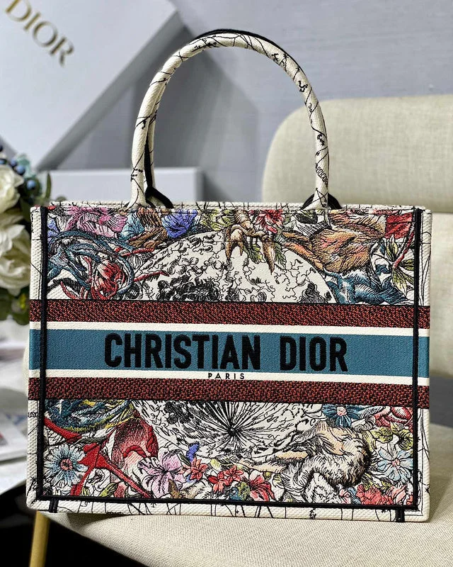 Christian Dior Saddle bags with a distressed leather finishWF - Dior Bags - 302