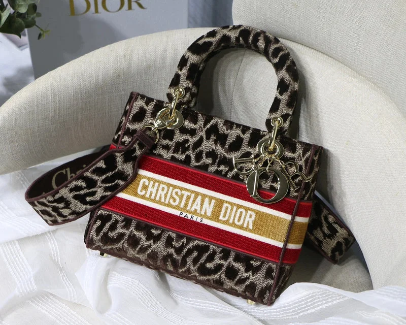 Christian Dior handbags with a detachable mirror for on - the - go touch - upsWF - Dior Bags - 307