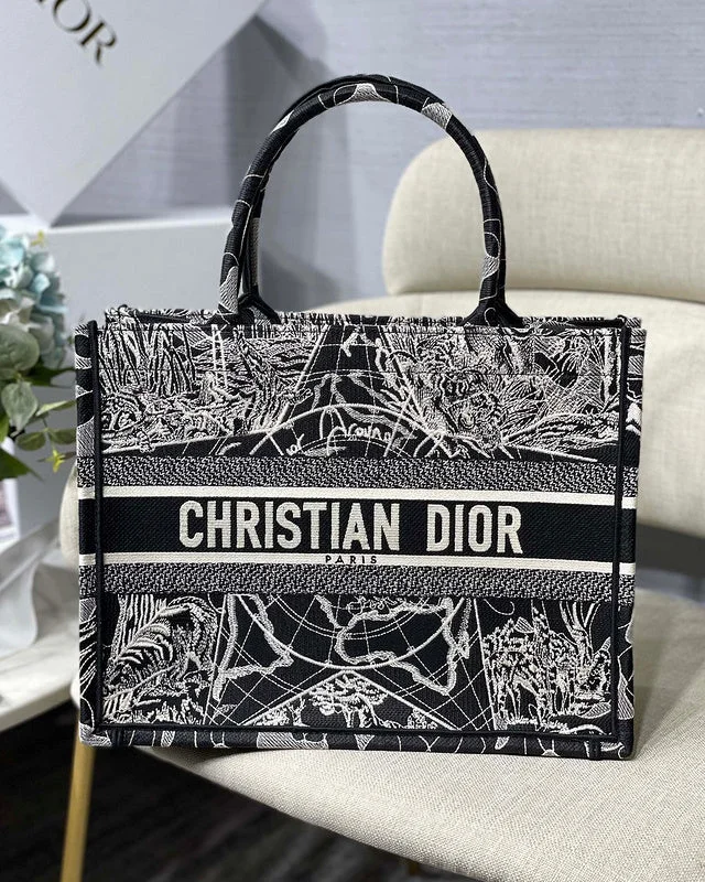 Christian Dior tote bags with a printed Dior logo on the frontWF - Dior Bags - 312