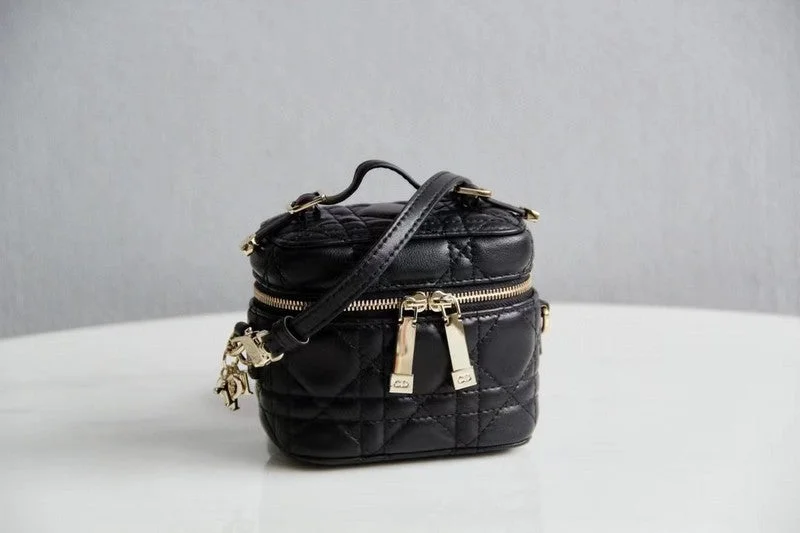 Stylish Christian Dior shoulder bags with a tassel - adorned zipperWF - Dior Bags - 351