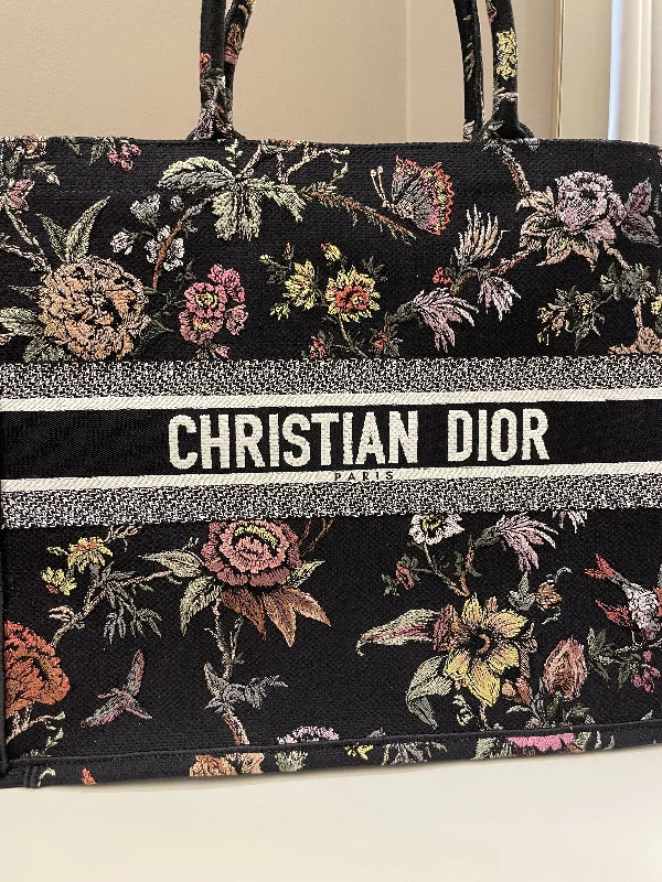 Christian Dior bags with a quilted pattern and gold - toned hardwareDior Book Tote Jardin Botanique Embroidery Black Multicolor